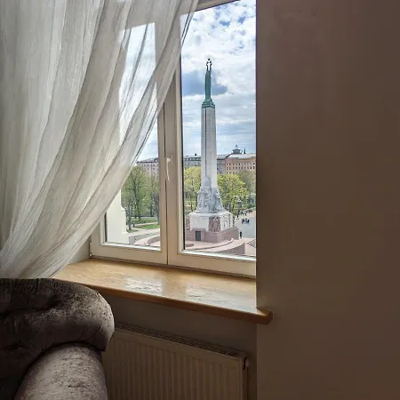 Apartment Liberty Monument & Old Town View *